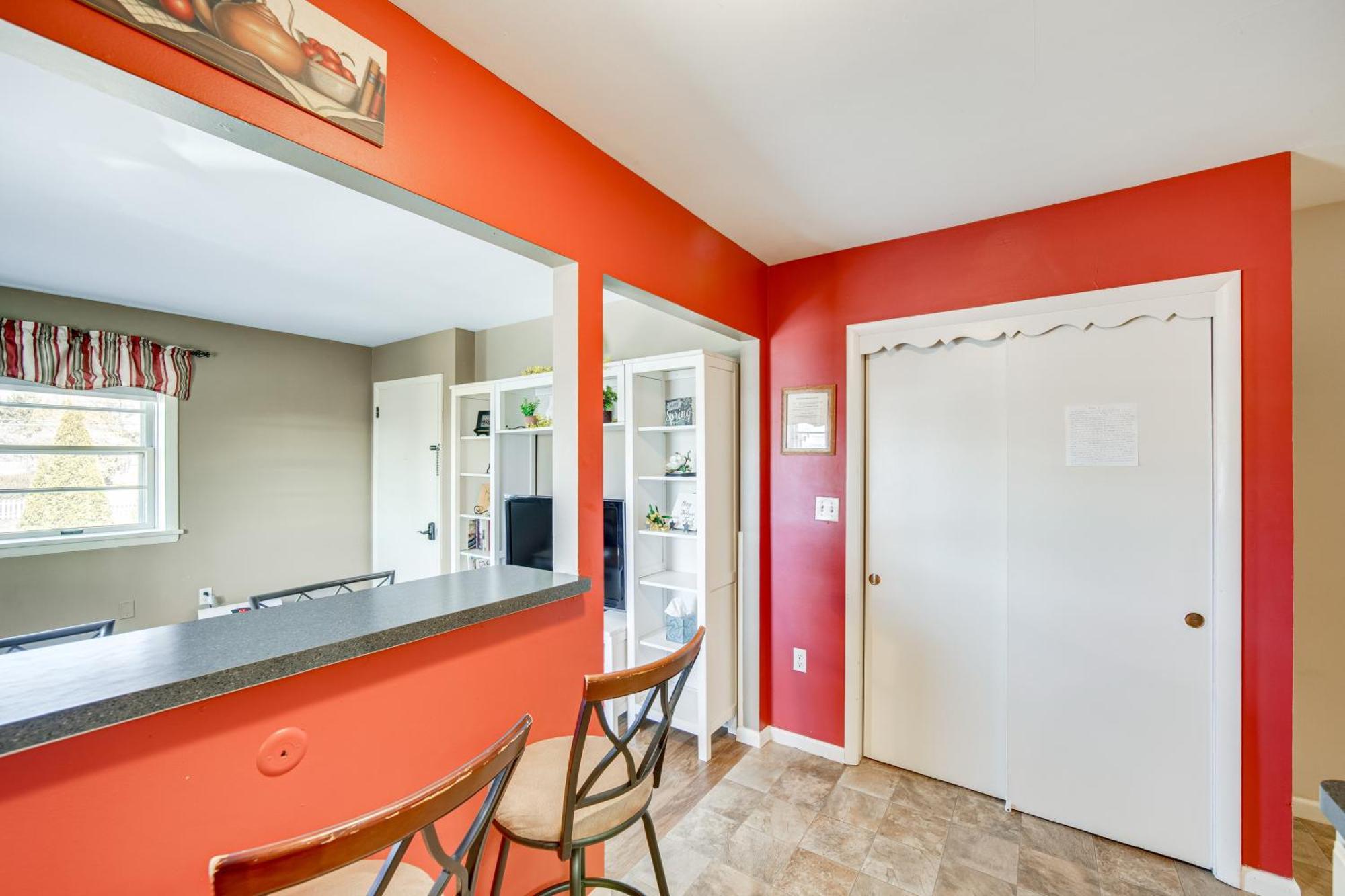 Dutch Country Schoolhouse Haven With Grill! Apartment Gap Exterior photo